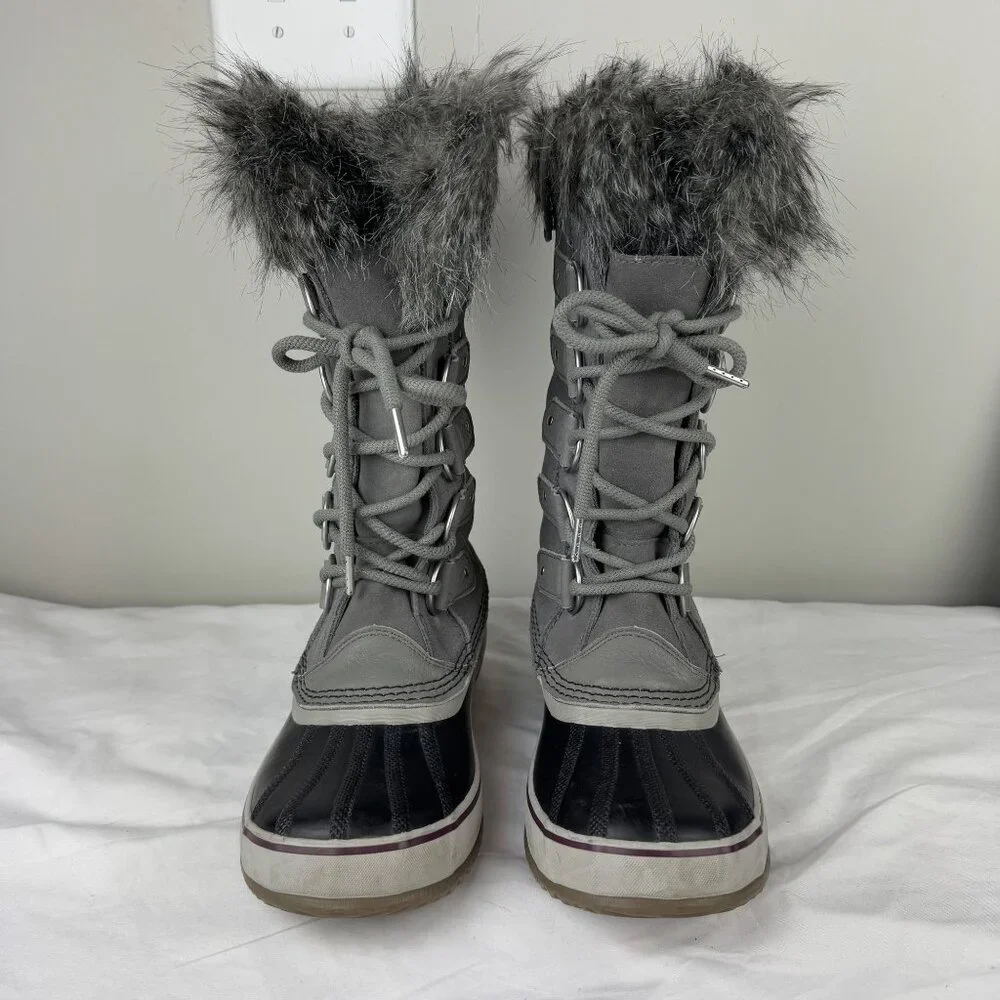 Sorel Women's Gray and Black Faux Fur Winter Boots